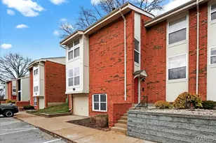 1977 Hunting Lake Ct, Kirkwood, MO 63122 - Photo 37