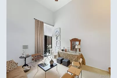 1523 S 10th Street #215, Saint Louis, MO 63104 - Photo 3