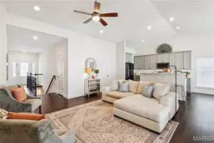 1675 Ridgefield Blf Ct, Eureka, MO 63025 - Photo 3