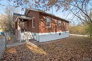 2140 Crescent Ave, Hillsdale, MO 63121 - Photo 3