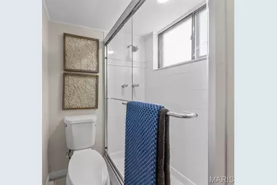 11018 Whitehall Manor Drive, Bridgeton, MO 63044 - Photo 17