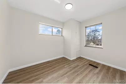 11018 Whitehall Manor Drive, Bridgeton, MO 63044 - Photo 11