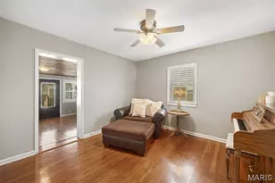 7809 Kenridge Ln, Saint Louis, MO 63119 - Photo 9