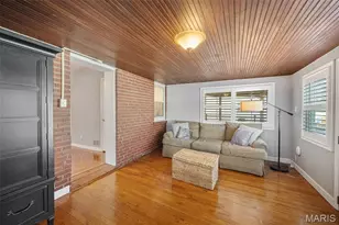 7809 Kenridge Ln, Saint Louis, MO 63119 - Photo 11