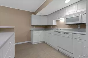 1135 Villa Flora Dr, O'Fallon, MO 63366 - Photo 19