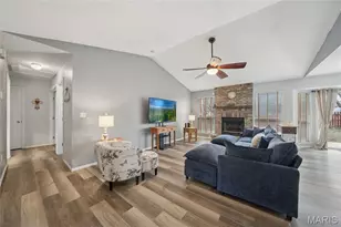 1102 Danielle Elizabeth Ct, O'Fallon, MO 63366 - Photo 5