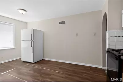 8129 Titus Road, Saint Louis, MO 63114 - Photo 21