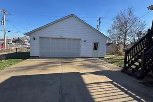 9012 Eden Ave, Affton, MO 63123 - Photo 3