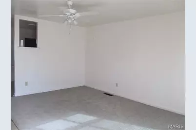 833 Lebon Drive, Saint Louis, MO 63137 - Photo 3