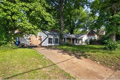 35 Robert Avenue, Ferguson, MO 63135 - Photo 1