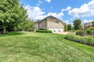 1011 Hawks Landing Dr, Lake Saint Louis, MO 63367 - Photo 25