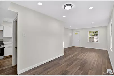 437 Lanark Road, Saint Louis, MO 63137 - Photo 9