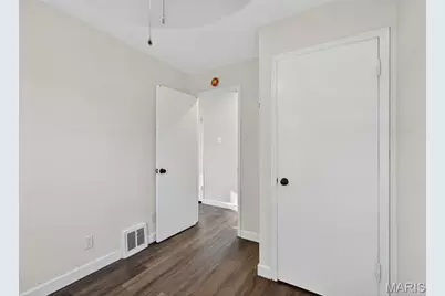 437 Lanark Road, Saint Louis, MO 63137 - Photo 15