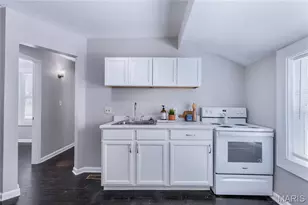 3106 Quiet Ln, Saint Louis, MO 63114 - Photo 7