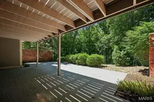 718 Walnut Creek Ln, Town and Country, MO 63017 - Photo 29