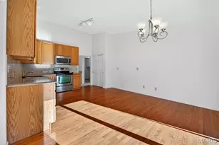 915 Waterford Villas Ct, Lake Saint Louis, MO 63367 - Photo 9