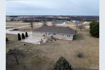 3721 Hawk Point, Palmyra, MO 63461 - Photo 9