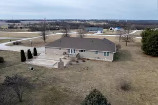 3721 Hawk Point, Palmyra, MO 63461 - Photo 9