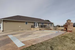 3721 Hawk Point, Palmyra, MO 63461 - Photo 15