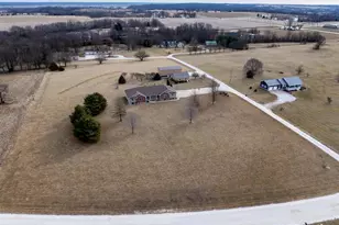 3721 Hawk Point, Palmyra, MO 63461 - Photo 7