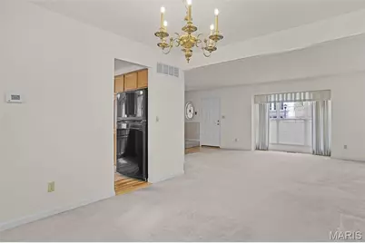 540 Woodlyn Crossing, Ballwin, MO 63021 - Photo 9