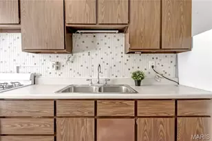 738 Demun, Clayton, MO 63105 - Photo 9