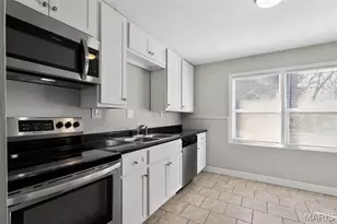 33 S Dellwood Ave, Saint Louis, MO 63135 - Photo 13