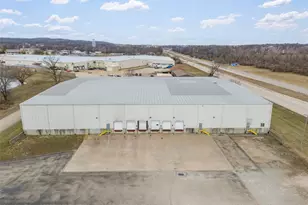 1500 Dismuke Dr, Farmington, MO 63640 - Photo 3