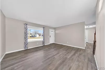 6 Dogwood Lane, Saint Peters, MO 63376 - Photo 3