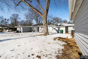 14 Kenwood Dr, Hazelwood, MO 63042 - Photo 27