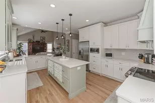 422 Blackwolf Run Dr, Wildwood, MO 63040 - Photo 21