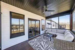 519 Stonewolf Creek Dr, Wentzville, MO 63385 - Photo 9