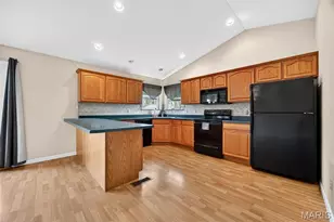 205 Deer View Dr, Troy, MO 63379 - Photo 11