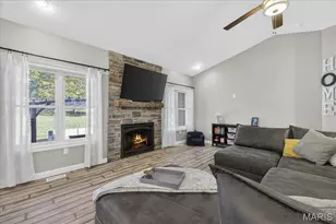 60 S Creek Dr, Moscow Mills, MO 63362 - Photo 9