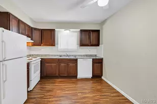 10045 Puttington Dr, Lakeshire, MO 63123 - Photo 5