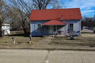 318 S B St, Bonne Terre, MO 63628 - Photo 1