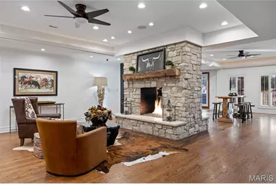 24 Williamsburg Estates Drive, Town and Country, MO 63131 - Photo 43