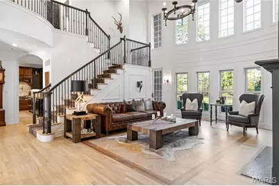 24 Williamsburg Estates Drive, Town and Country, MO 63131 - Photo 9