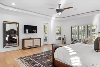 24 Williamsburg Estates Drive, Town and Country, MO 63131 - Photo 31