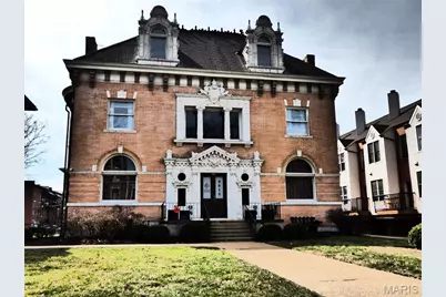 4512 West Pine Boulevard, Saint Louis, MO 63108 - Photo 1