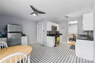 2416 S 12th St, Saint Louis, MO 63104 - Photo 9