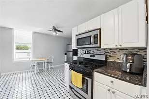 2416 S 12th St, Saint Louis, MO 63104 - Photo 7