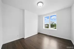 919 Pendleton Ave, Saint Louis, MO 63108 - Photo 11