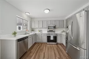 709 Ginger Wood Ct, Ballwin, MO 63021 - Photo 7