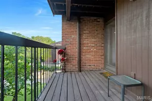 585 Coeur de Royale Dr, Creve Coeur, MO 63141 - Photo 17