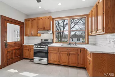 201 E Maple Street, Wentzville, MO 63385 - Photo 9