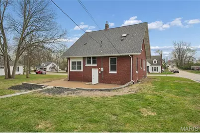 201 E Maple Street, Wentzville, MO 63385 - Photo 23