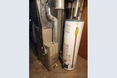 6013 Garfield Avenue, Berkeley, MO 63134 - Photo 11