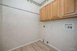 4212 Stanmoor Dr, Unincorporated, MO 63129 - Photo 13