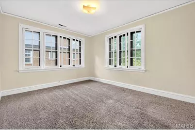 7224 Pershing Avenue, University City, MO 63130 - Photo 15